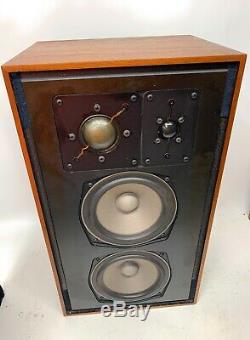 ADS L710 Vintage Stereo Speakers Great Sound With Original Boxes