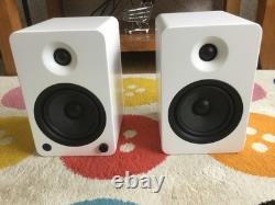Kanto Audio YU6 Active Powered Bluetooth Studio Speakers Matte White