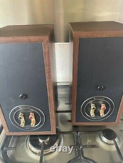 Monitor Audio Bronze BX2 Stereo HiFI Speakers Walnut Main Bookshelf/stand