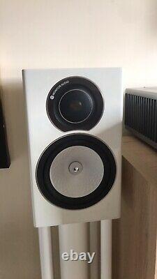 Monitor Audio RX1 Speakers In Gloss White
