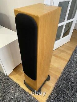 Monitor Audio Silver RS6 in Natural Oak. Pair Of Left And Right Speakers