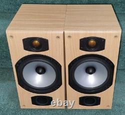 Monitor audio Bronze B2 stereo Bookshelf Bi-Wireable Speakers light oak finish