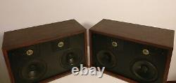 PAIR of RARE POLK AUDIO SDA STEREO DIMENSIONAL COMPACT SPEAKERS STEREO ALTAVOCES
