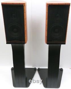 Sonus Faber Cremona Auditor stereo speakers with stands ideal audio