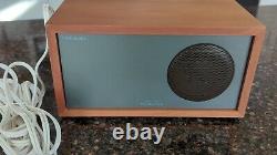 Tivoli Audio Henry Kloss Model Two AM/FM stereo radio + external speaker