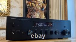 Yamaha R-N602 Stereo Amplifier Receiver with WiFi Bluetooth MusicCast AirPlay