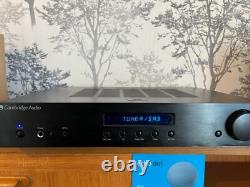 Amplificateur intégré Cambridge Audio Topaz AM10 avec phono MM et Bluetooth LQSE Amplificateur intégré Cambridge Audio Topaz AM10 avec phono MM et Bluetooth LQSE
