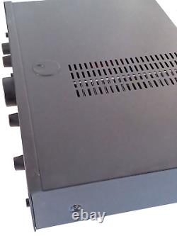 Amplificateur intégré stéréo CAMBRIDGE AUDIO A500RC avec étage PHONO intégré.