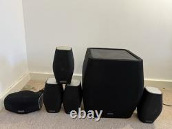 Caisson de basses Monitor Audio Mass W200 avec enceintes surround et câble