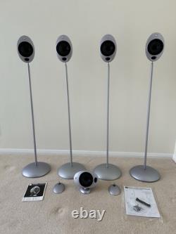 Enceintes surround KEF HTS2001 Egg x 5, 4 pieds hauts, câbles, manuels, boîte