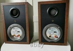 Moniteur Audio Bronze Br1 Main / Stereo Bookshelf Haut-parleurs En Finition Walnut