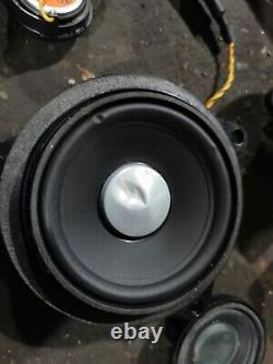 Système audio stéréo Harman Kardon Logic7 de la BMW F10 avec enceintes, amplificateur et câblage de subwoofer