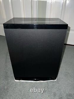 Système de cinéma maison Blu-ray Panasonic avec 5 haut-parleurs et un caisson de basses SA-BTT590