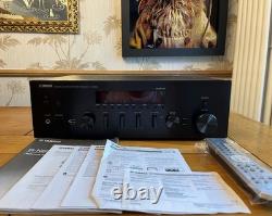 Yamaha R-N602 amplificateur stéréo récepteur avec WiFi Bluetooth MusicCast AirPlay